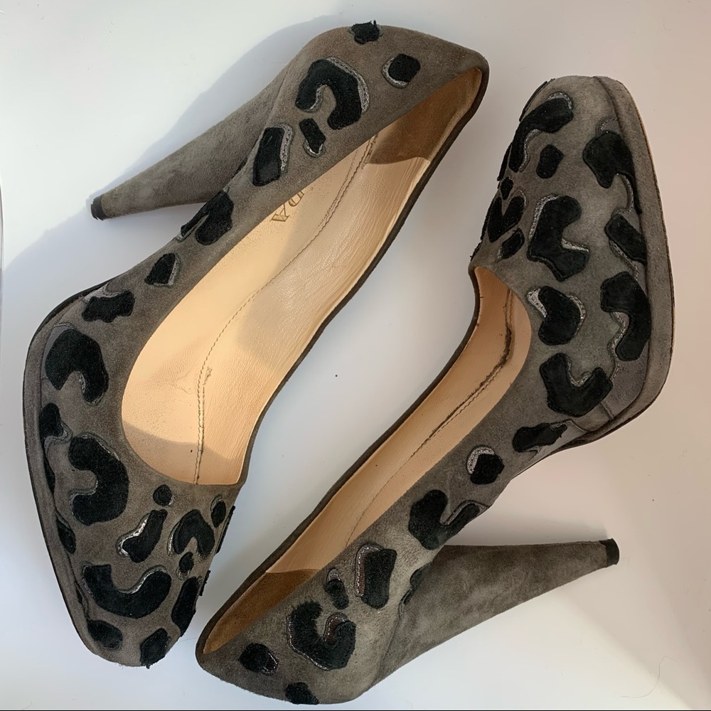 🐯Authentic Prada Heels Size 36